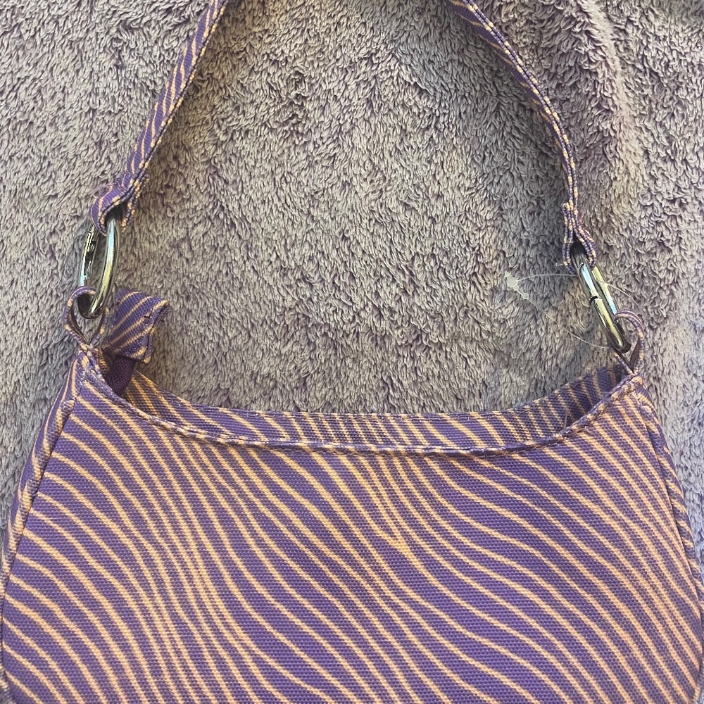 NEW NEVER USED CUTE RETRO PURSE